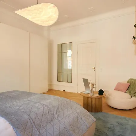 Huge Royal Luxury With Private Balcony Appartement