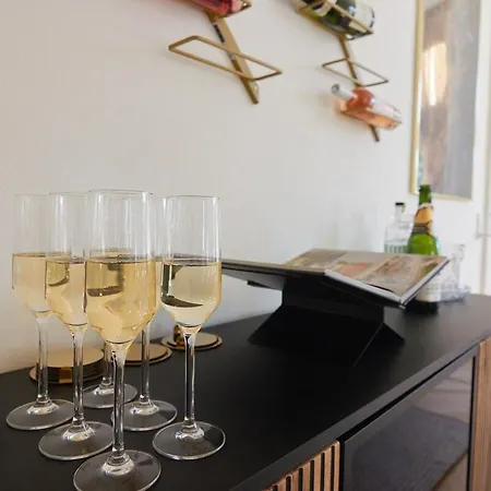 Huge Royal Luxury With Private Balcony * Kopenhaga