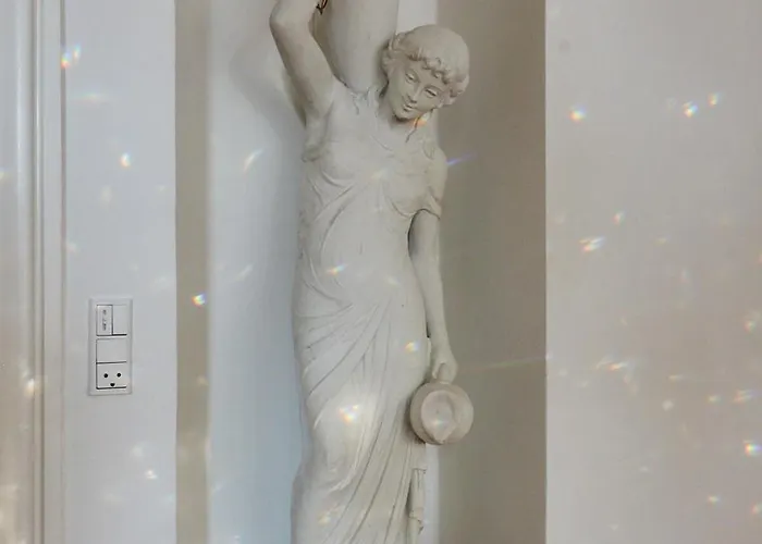 Huge Royal Luxury With Private Balcony *