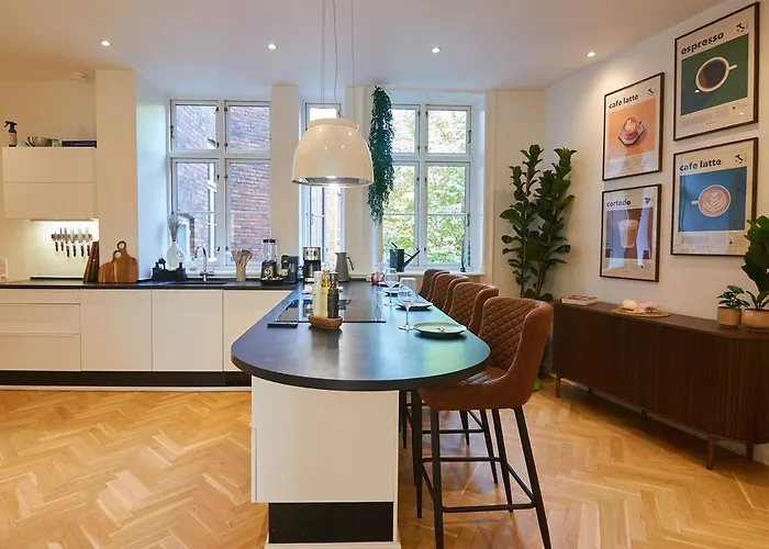 Huge Royal Luxury With Private Balcony Lejlighed København